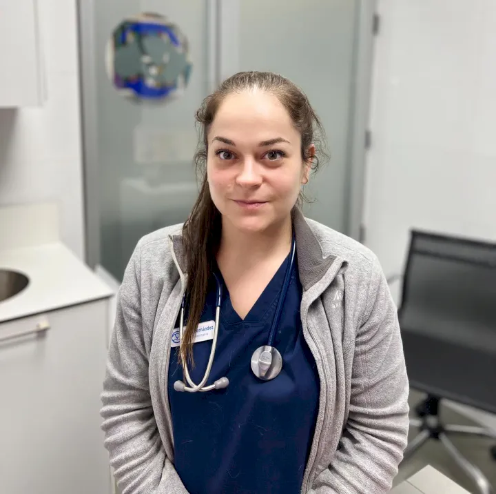 Ana, Veterinaria